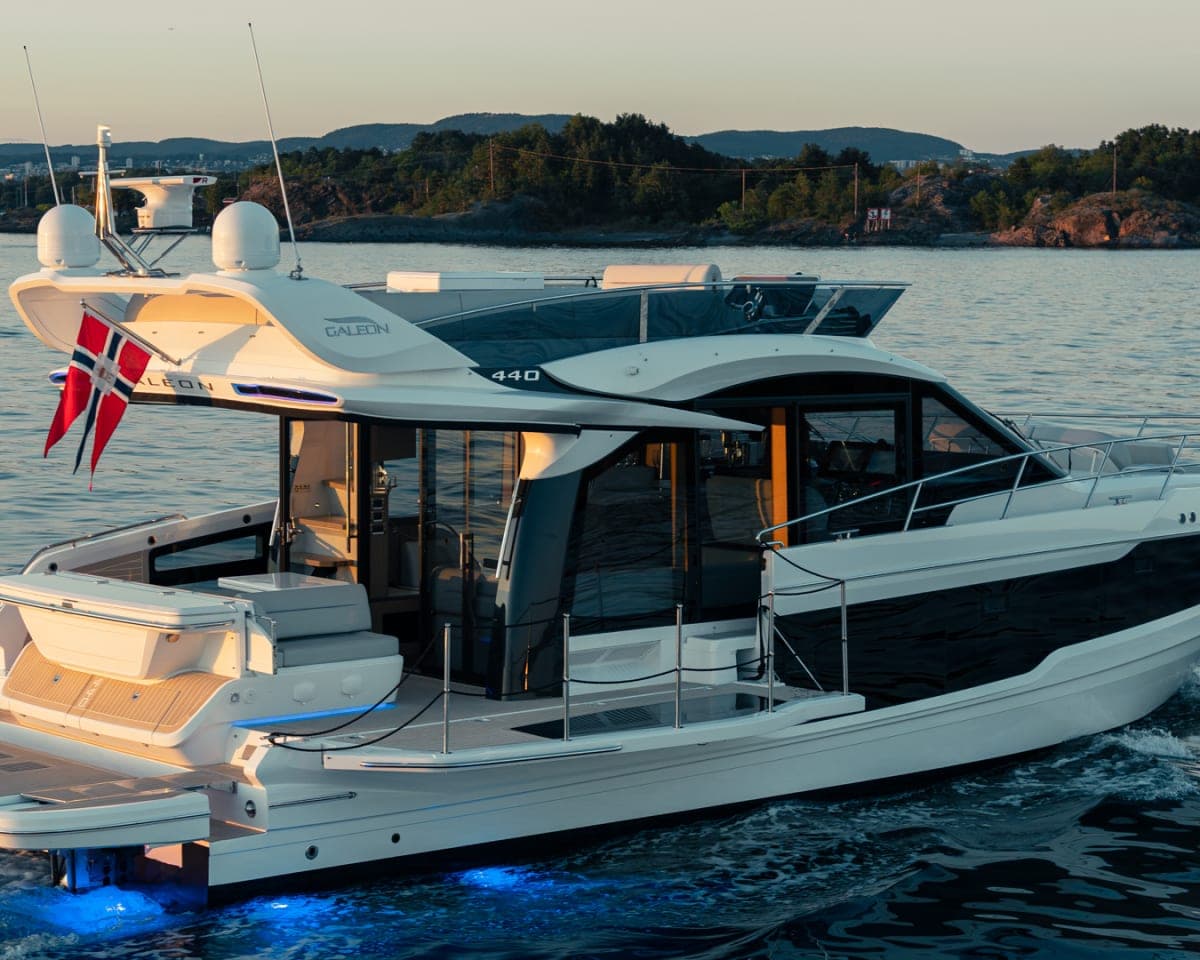 Galeon 440 Fly Yacht - Aurora